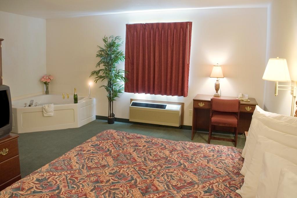 Americas Best Value Inn - Gaylord Oda fotoğraf